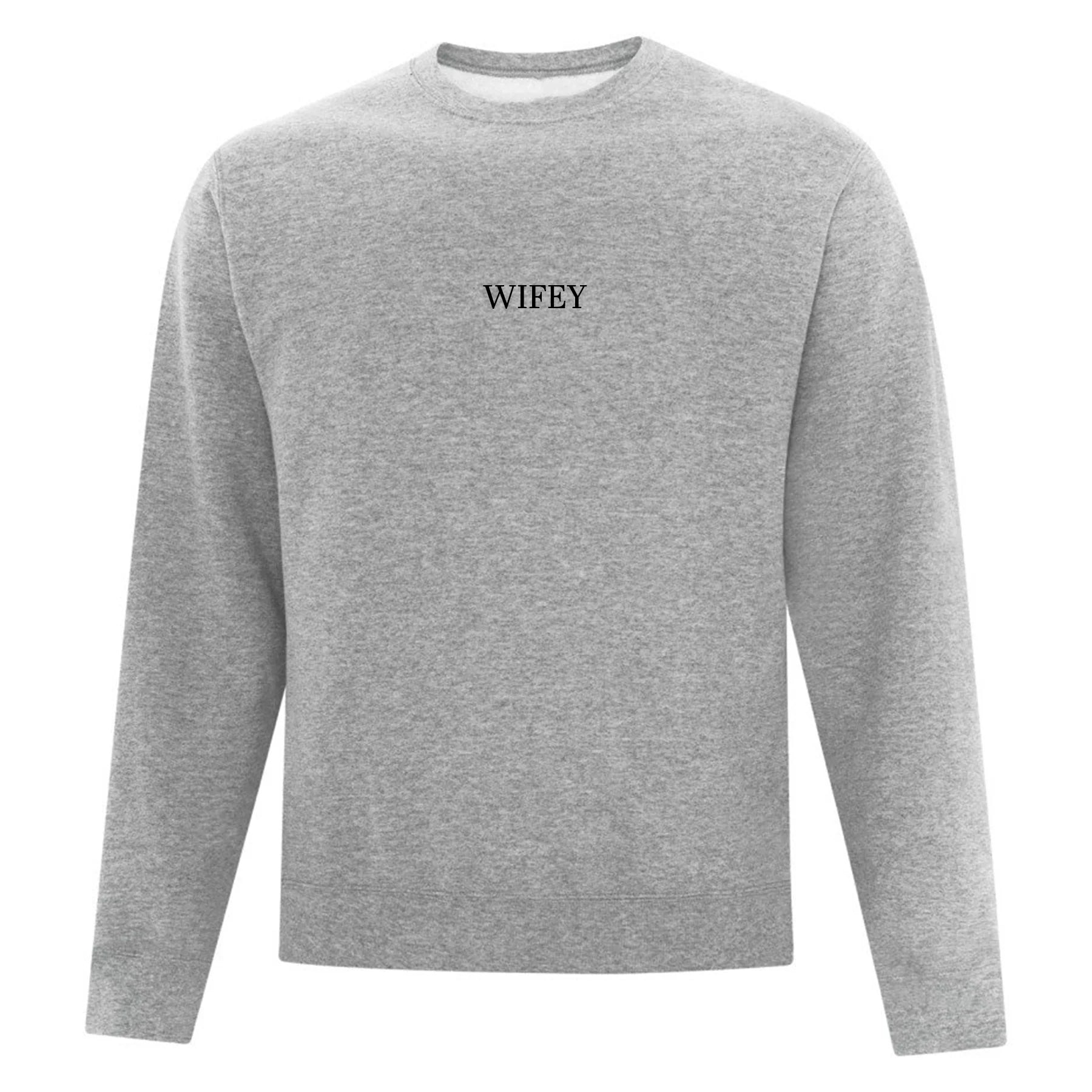 crewneck gris pâle brodé wifey en noir ensemble assorti matching set