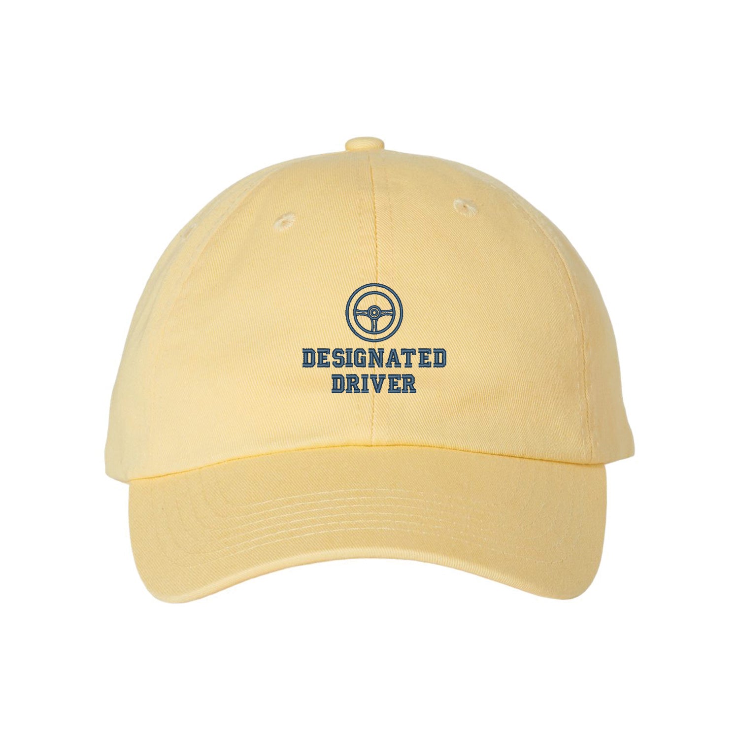 casquette dad jaune beurre avec broderie centrée en bleu marin "designated driver"