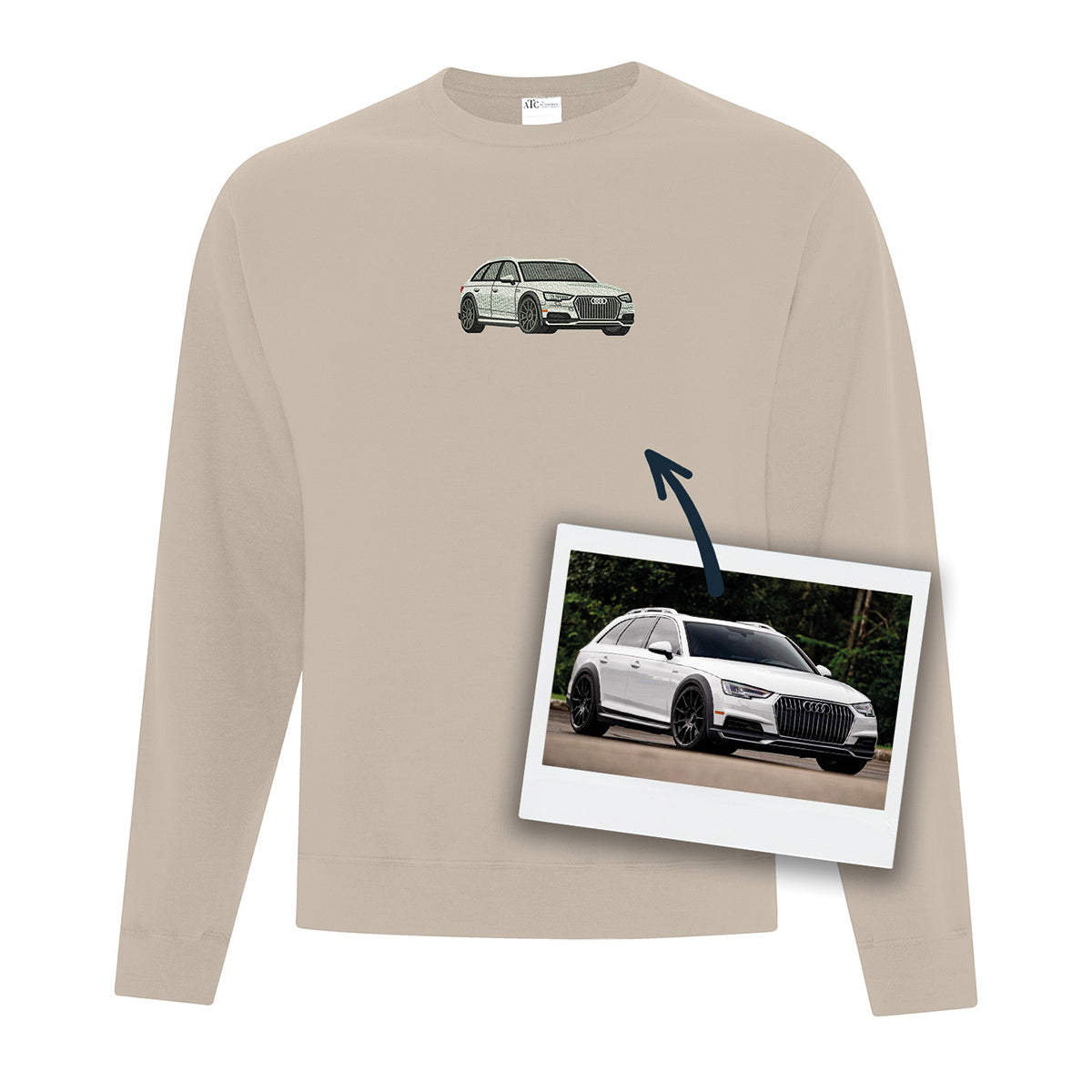 coton ouaté à col rond beige avec une broderie d'une voiture audi réaliste faite à partir d'une photo