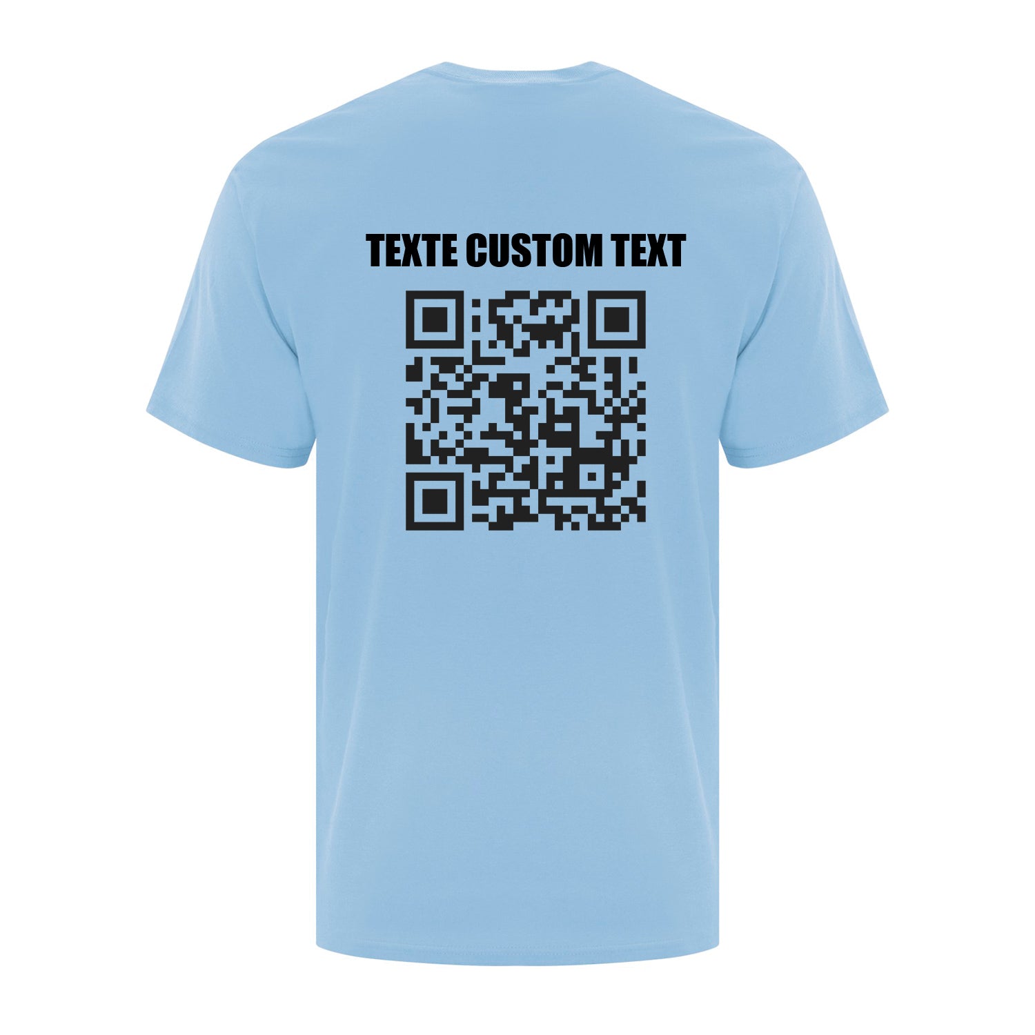 visuel d'un t-shirt bleu pâle avec un imprimé personnalisé de code QR et de texte en noir