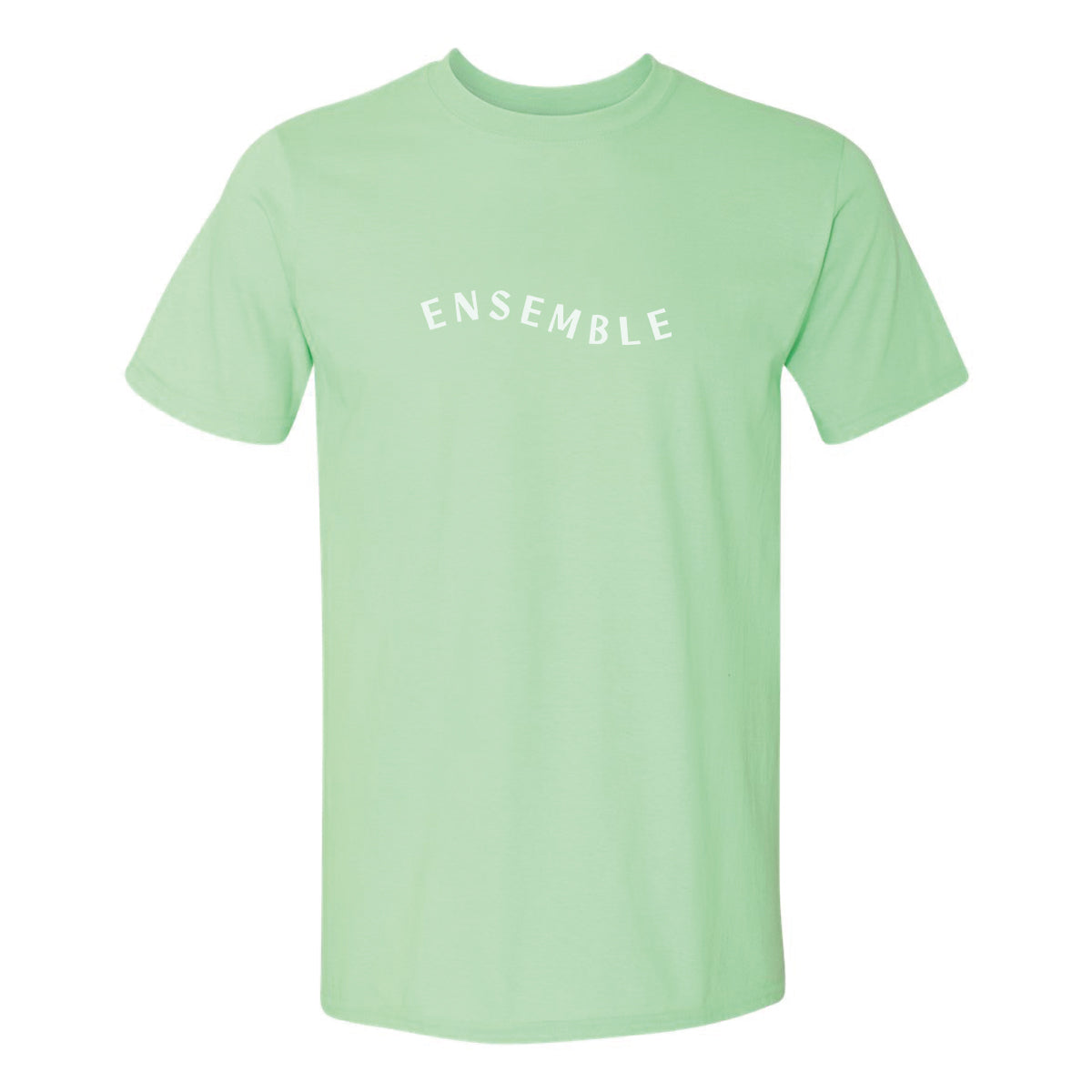 t-shirt à manches courtes menthe avec un imprimé menthe très pâle au centre, écrit ensemble. En collaboration avec l'ACEE