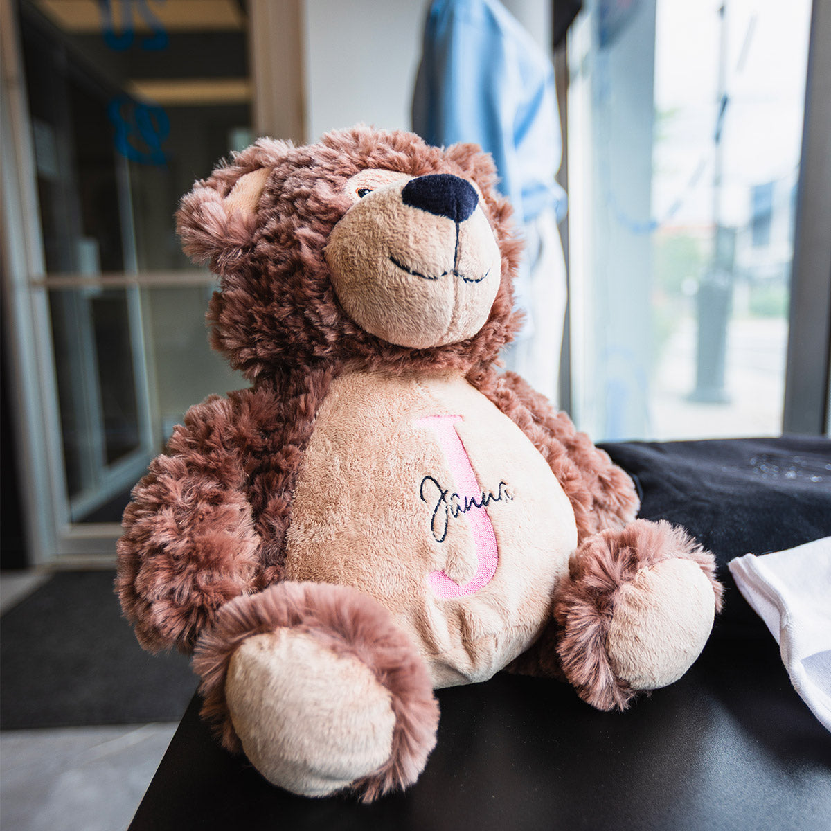 photo d'une peluche ours brun brodée personnalisé