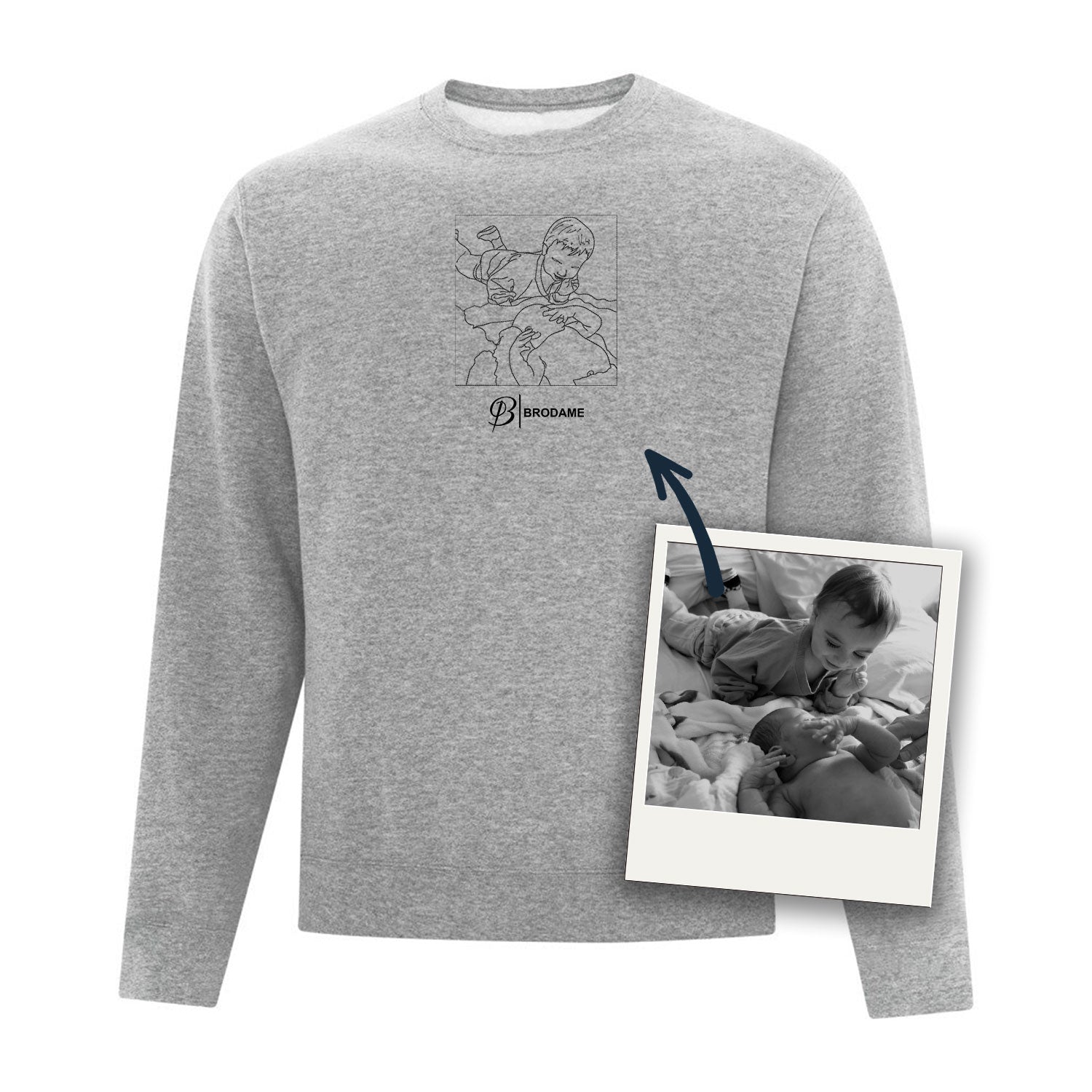 crewneck personnalisé gris pâle tracé de photo silhouette brodé au centre avec logo brodame en dessous