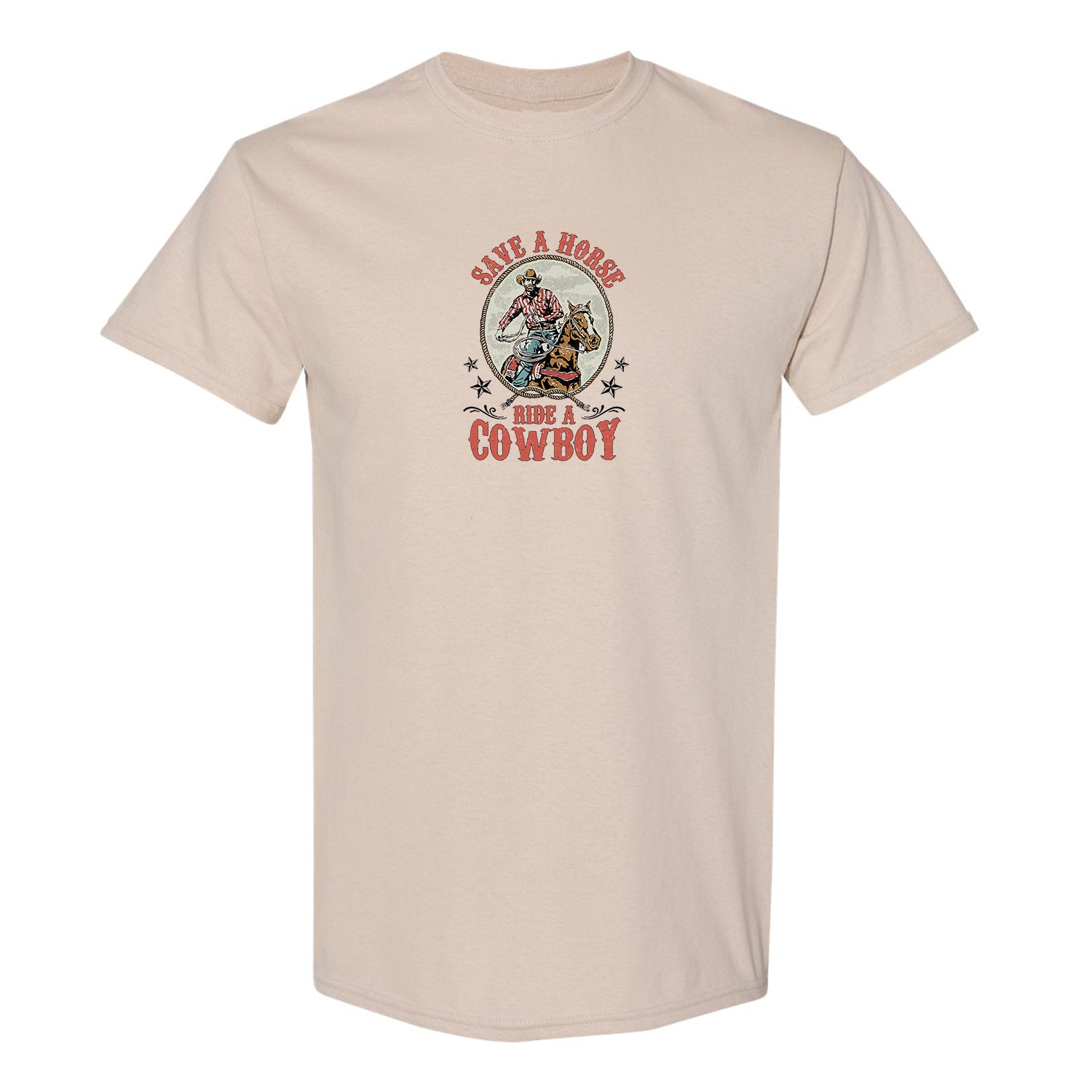 t-shirt beige en manches courtes avec une impression western d'un cowboy sur son cheval avec le texte "save a horse, ride a cowboy"